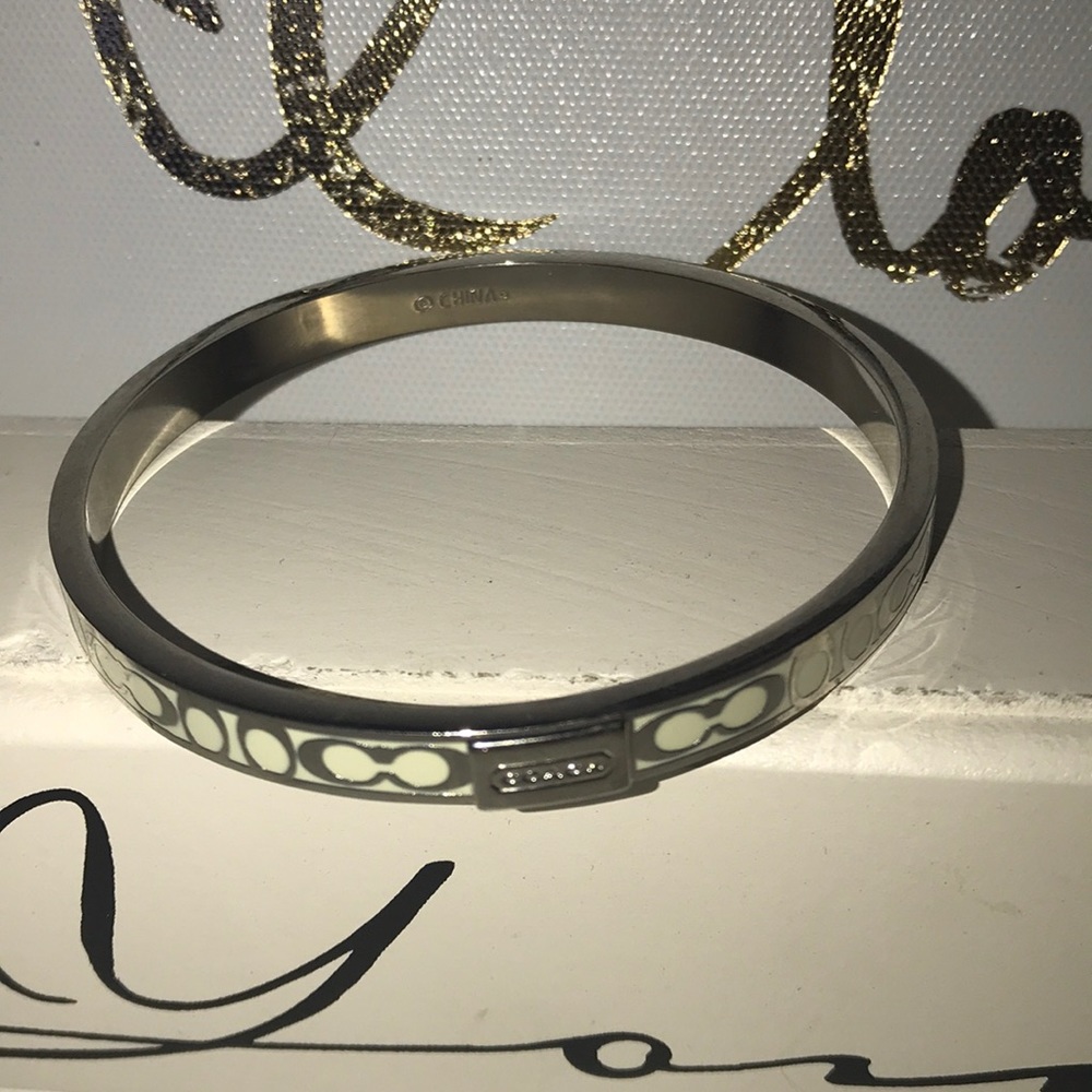 Coach Bangle Off White